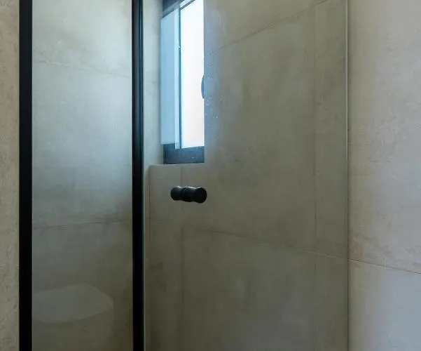 Basilica Kalavria Βίλα