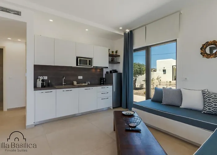 Basilica Kalavria * Περίβολος