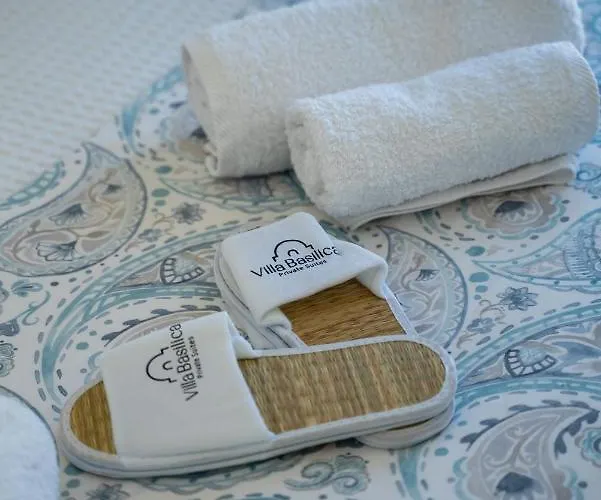 Basilica Kalavria Vila Perivolos (Santorini)